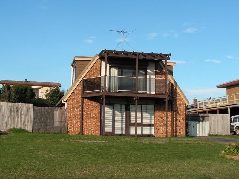20 Ocean View Drive, San Remo VIC 3925