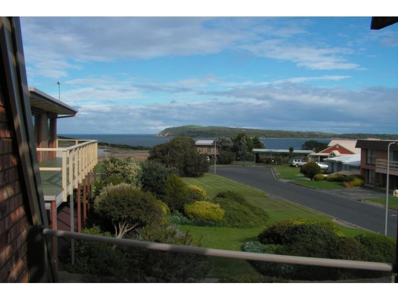 20 Ocean View Drive, San Remo VIC 3925