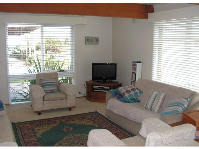 20 Ocean View Drive, San Remo VIC 3925