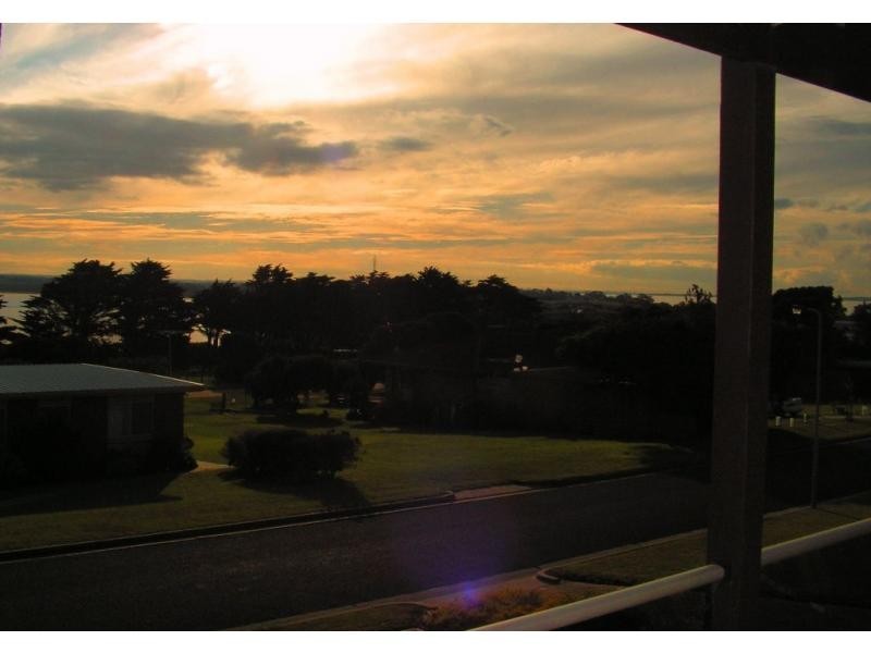 20 Ocean View Drive, San Remo VIC 3925