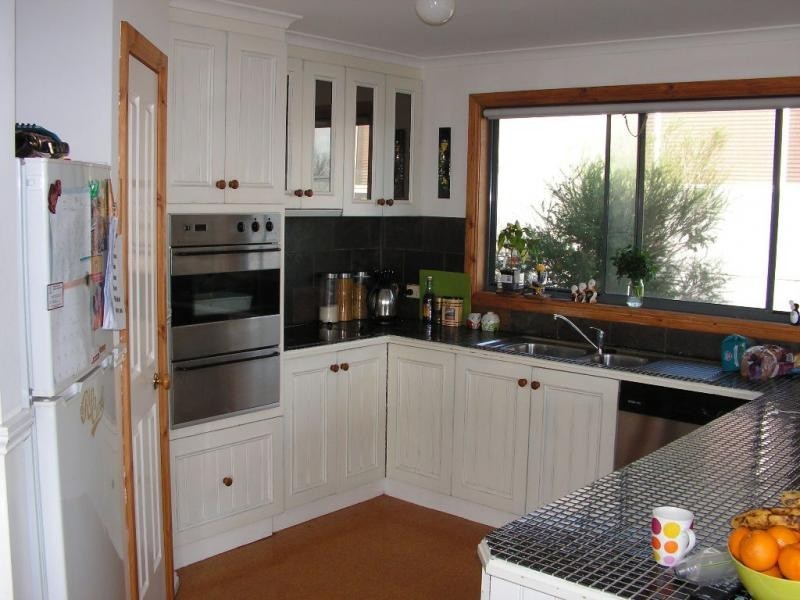 7 The Broadway, San Remo VIC 3925