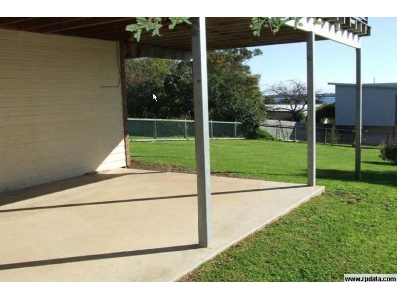 7 The Broadway, San Remo VIC 3925
