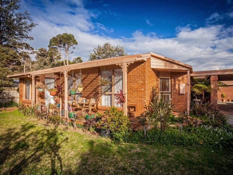 10 Malcliff Road, Newhaven VIC 3925