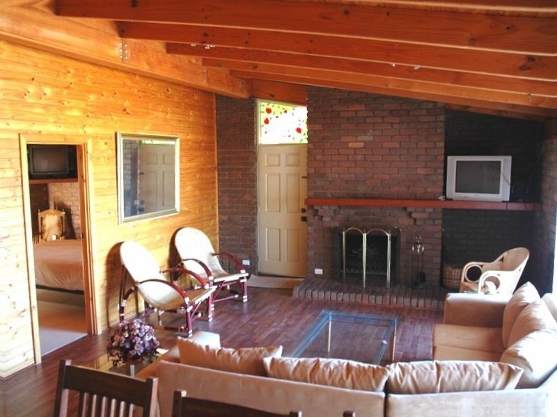 5 Wonthaggi Crescent, San Remo VIC 3925