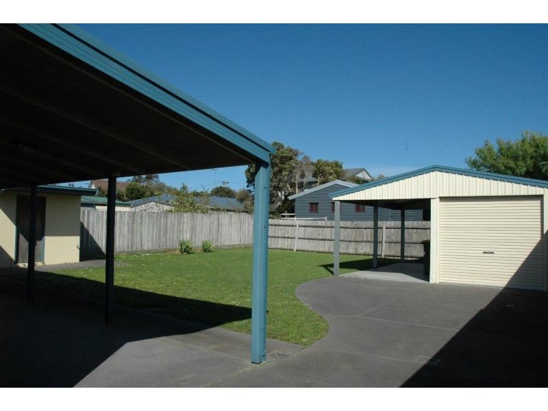 9 Summerhayes Avenue, Cape Woolamai VIC 3925