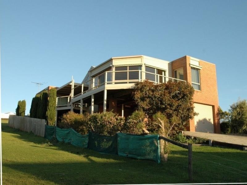 20 The Broadway, San Remo VIC 3925