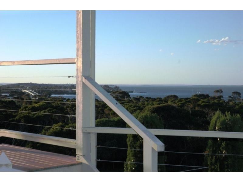 20 The Broadway, San Remo VIC 3925