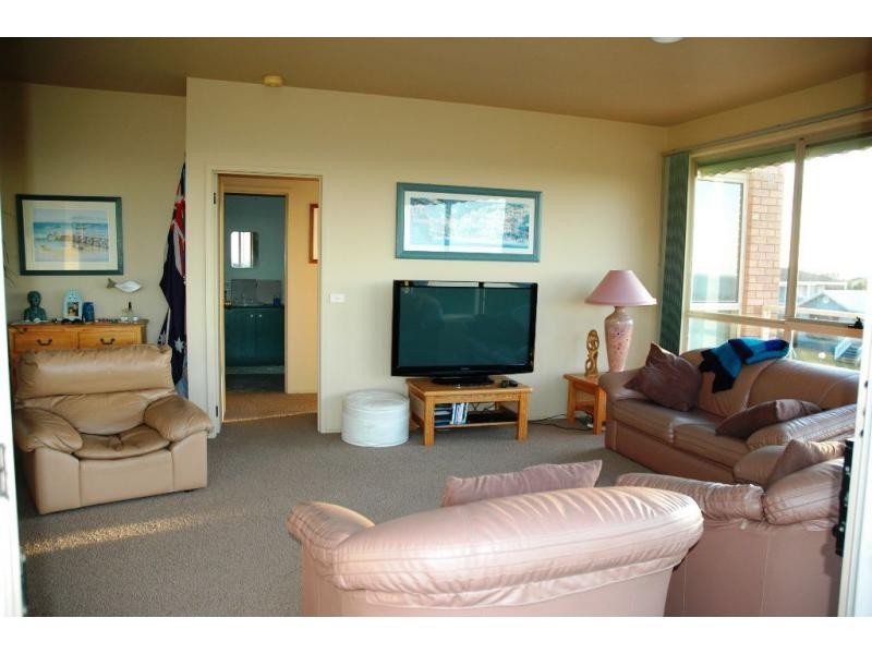 20 The Broadway, San Remo VIC 3925