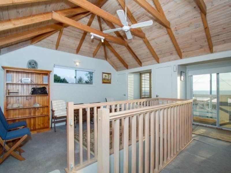 18 Kowloon Crescent, Coronet Bay VIC 3984