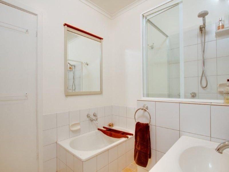 18 Kowloon Crescent, Coronet Bay VIC 3984