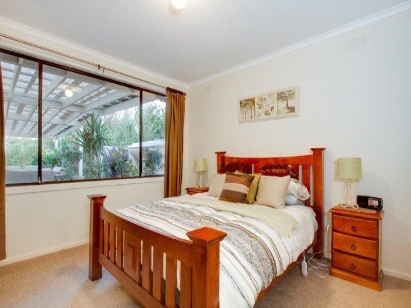 18 Kowloon Crescent, Coronet Bay VIC 3984