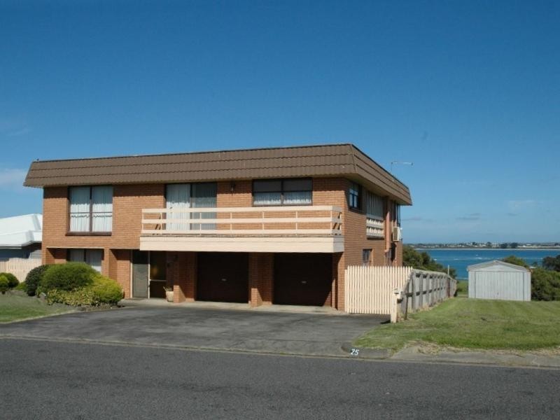 25 Ocean View Drive, San Remo VIC 3925