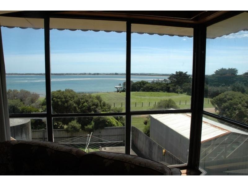 25 Ocean View Drive, San Remo VIC 3925