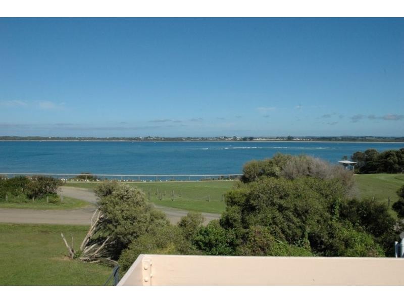 25 Ocean View Drive, San Remo VIC 3925