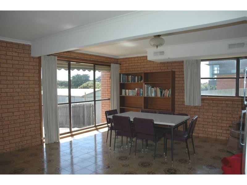 25 Ocean View Drive, San Remo VIC 3925