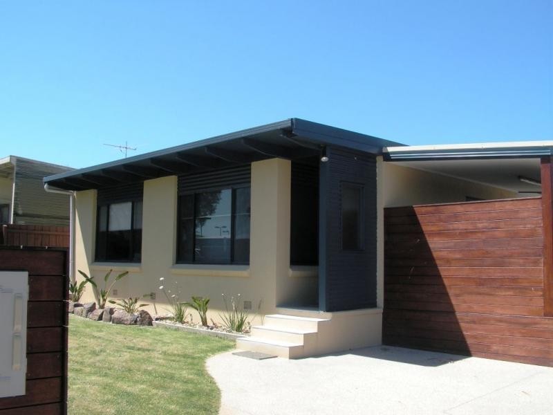 5A Thomas Grove, San Remo VIC 3925