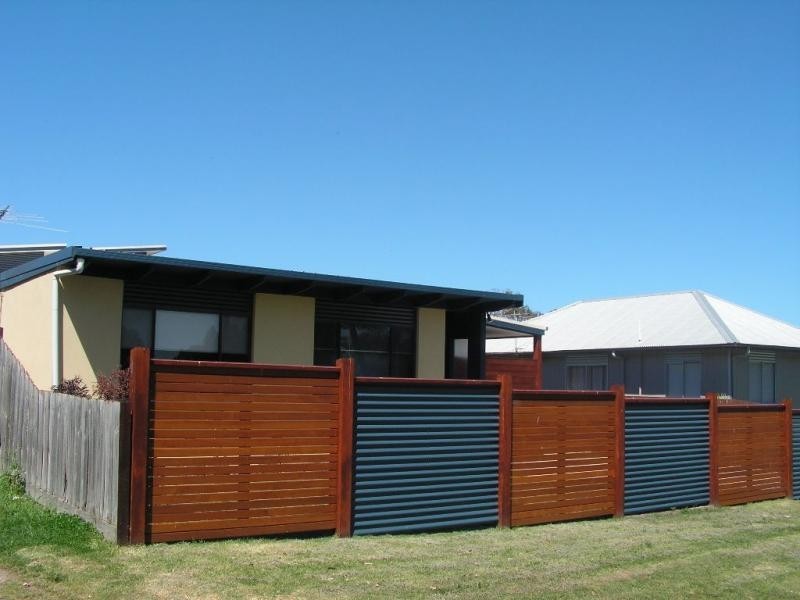 5A Thomas Grove, San Remo VIC 3925
