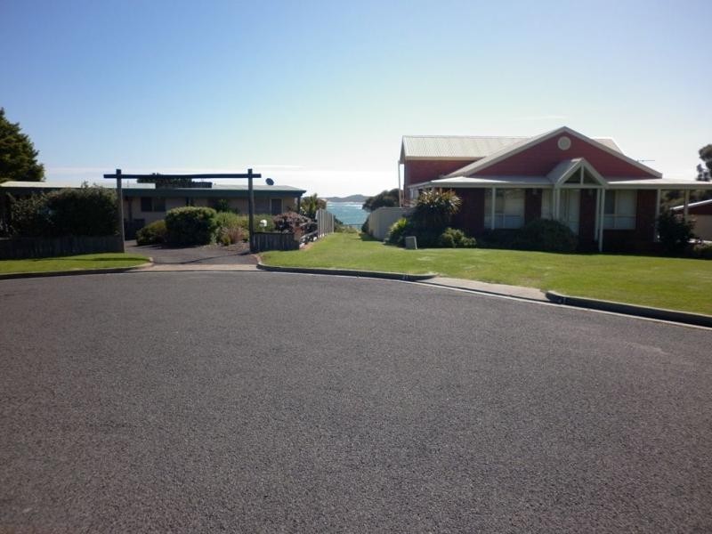14 Ocean View Drive, San Remo VIC 3925