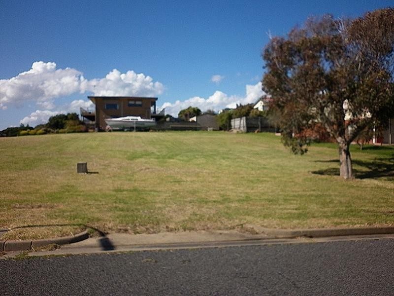 14 Ocean View Drive, San Remo VIC 3925