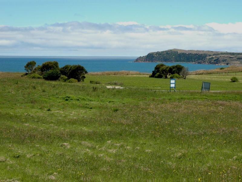 2 Cayley Court, San Remo VIC 3925