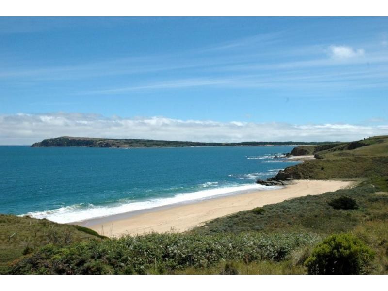 2 Cayley Court, San Remo VIC 3925