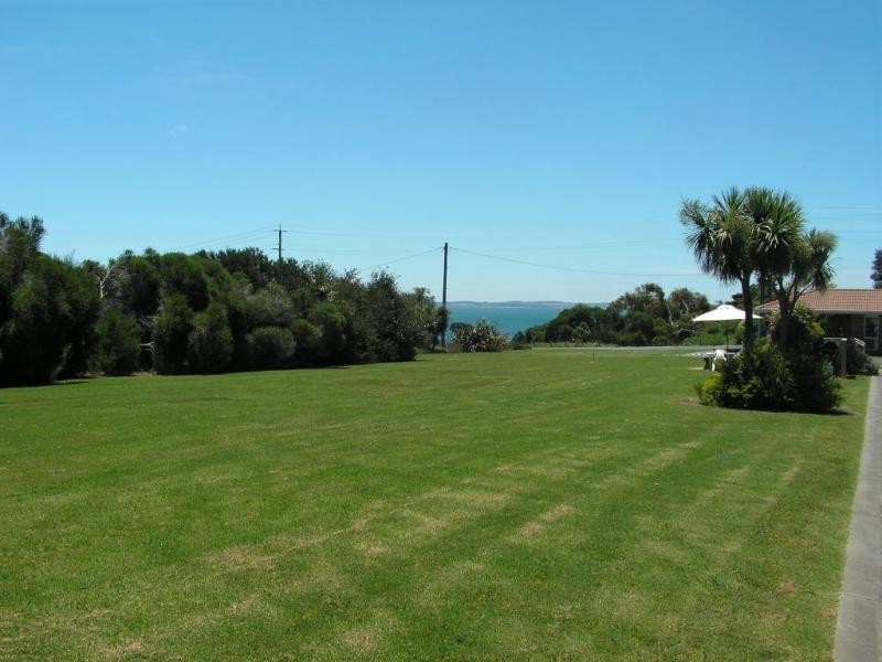 41 Phillip Island Road, San Remo VIC 3925