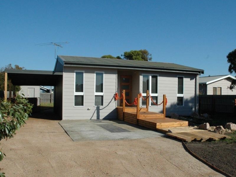 2 Seesburg Street, Cape Woolamai VIC 3925