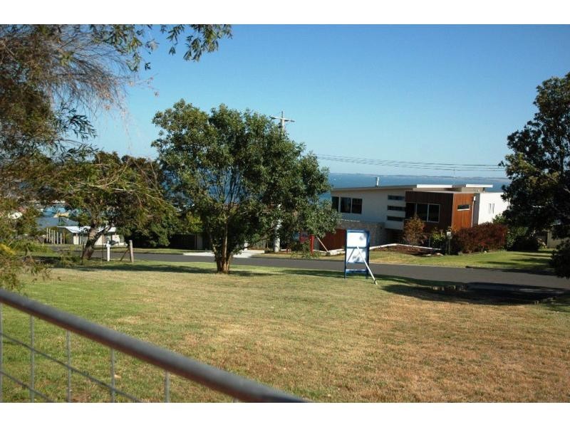 13 The Mount Drive, San Remo VIC 3925