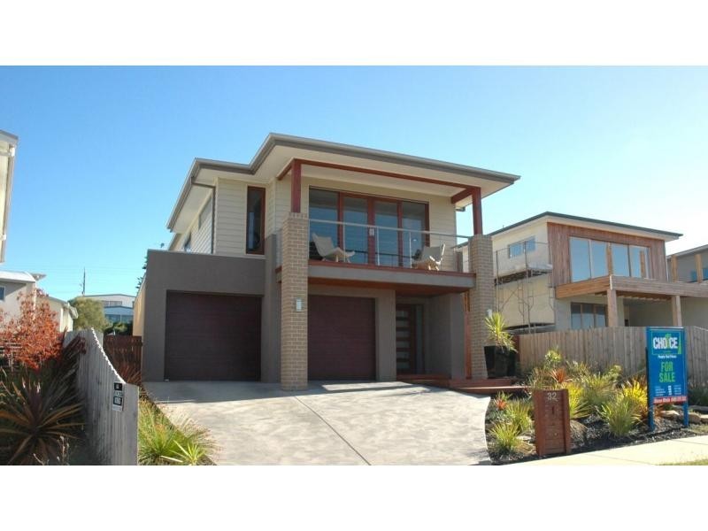 32 Halcyon Avenue, San Remo VIC 3925