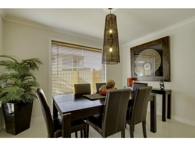 32 Halcyon Avenue, San Remo VIC 3925
