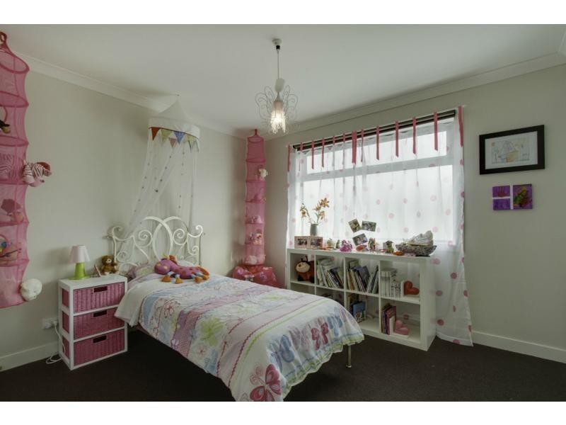 32 Halcyon Avenue, San Remo VIC 3925