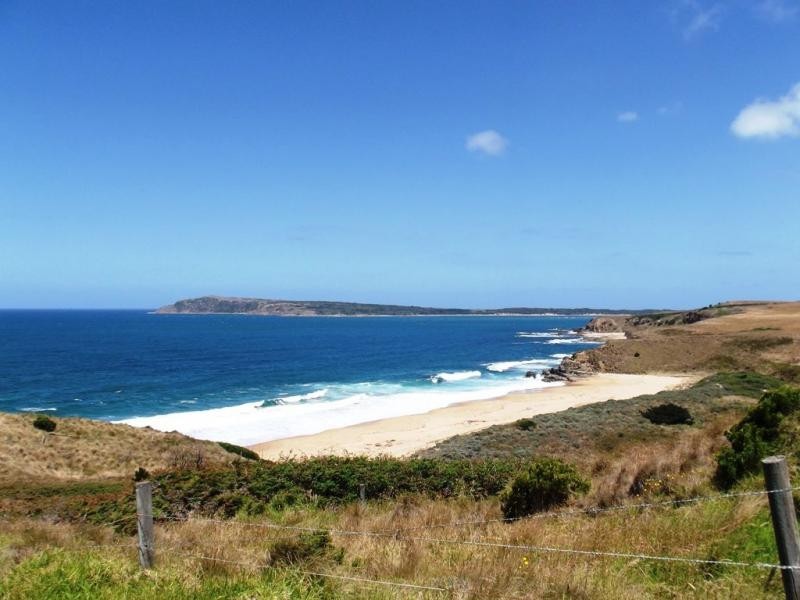 8 Cayley Court, San Remo VIC 3925