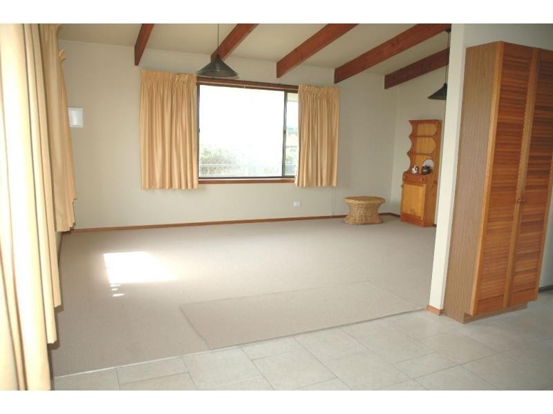 8 Keam Crescent, San Remo VIC 3925