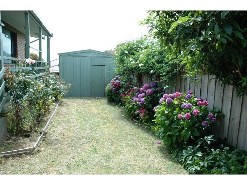 8 Keam Crescent, San Remo VIC 3925