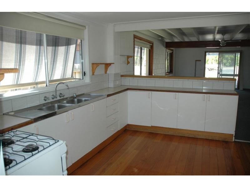 35 Back Beach Road, San Remo VIC 3925