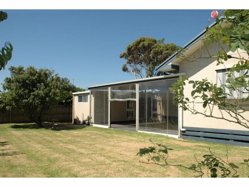 35 Back Beach Road, San Remo VIC 3925