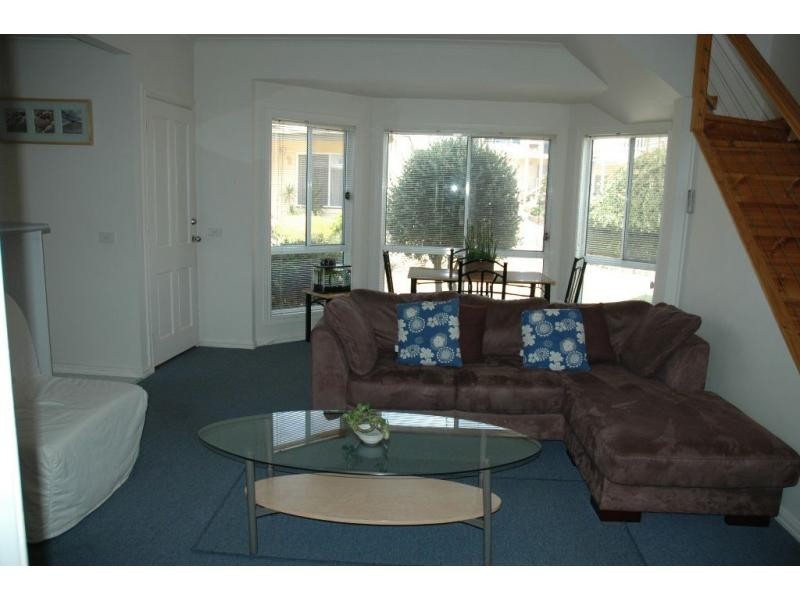 12/33-37 Genista Street, San Remo VIC 3925