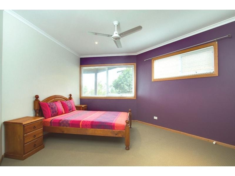 11 Boathaven Grove, San Remo VIC 3925