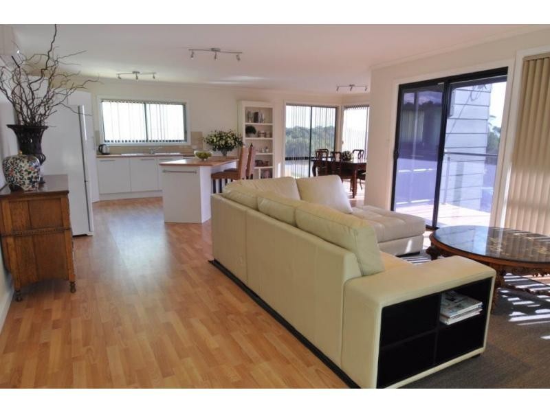 15 Beach Boulevard, Pioneer Bay VIC 3984