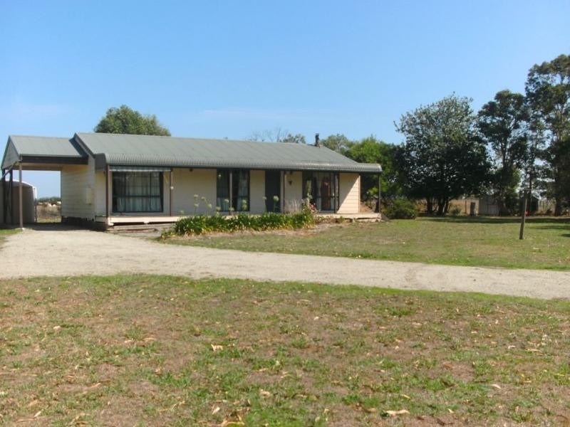 15 Cemetery Road, Corinella VIC 3984