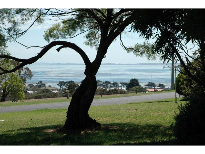 14 Panorama Drive, San Remo VIC 3925