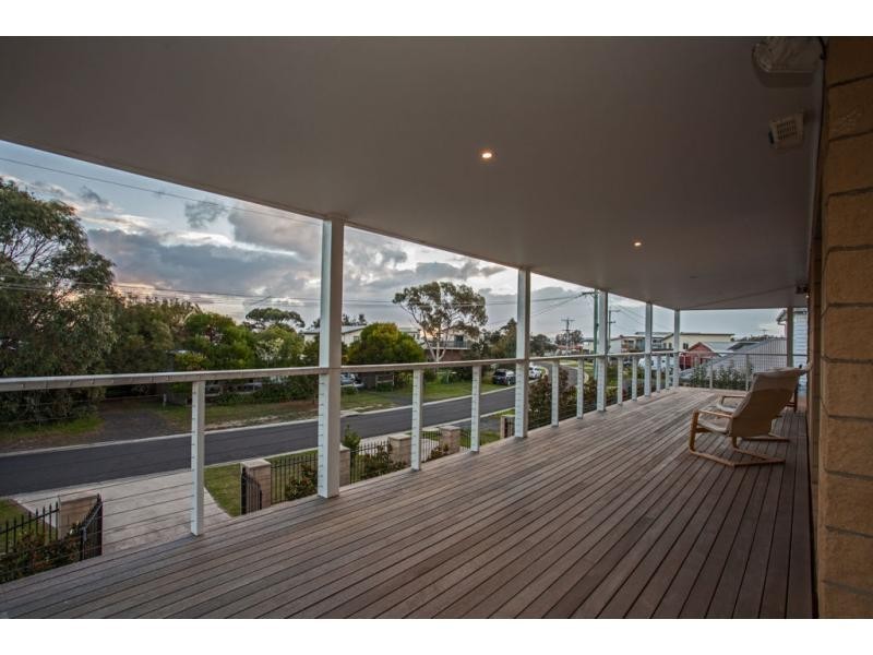 82 Champ Elysees Esplanade, Coronet Bay VIC 3984