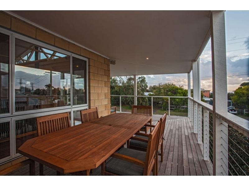 82 Champ Elysees Esplanade, Coronet Bay VIC 3984