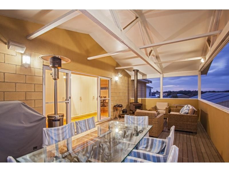 82 Champ Elysees Esplanade, Coronet Bay VIC 3984