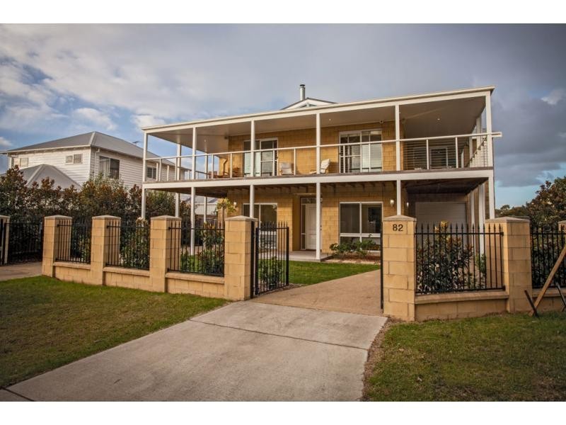 82 Champ Elysees Esplanade, Coronet Bay VIC 3984