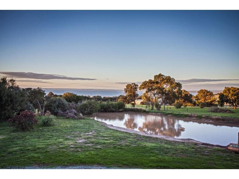 9-11 Small Court, San Remo VIC 3925