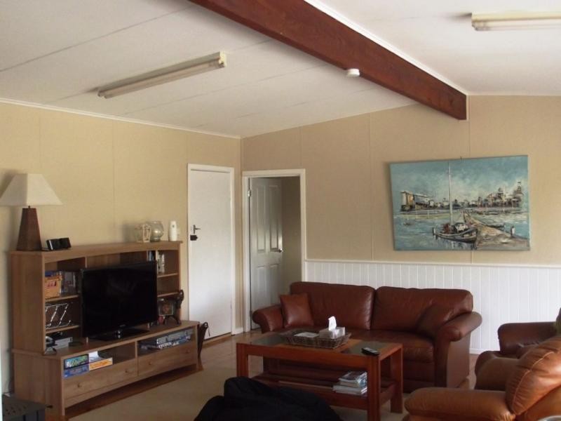 2 Poulter Avenue, Rhyll VIC 3923