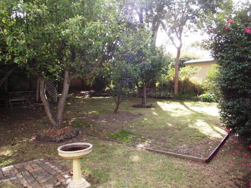 2 Poulter Avenue, Rhyll VIC 3923