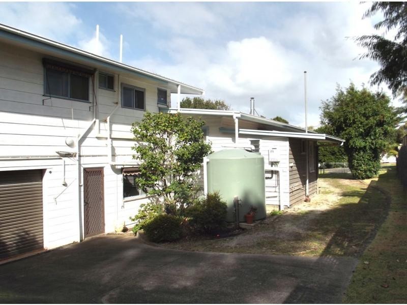 2 Poulter Avenue, Rhyll VIC 3923