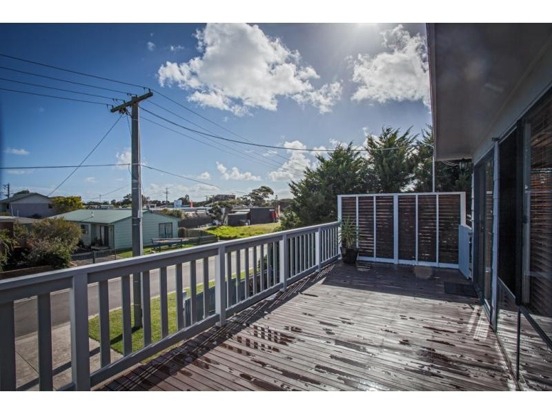 17 Vista Drive, Cape Woolamai VIC 3925
